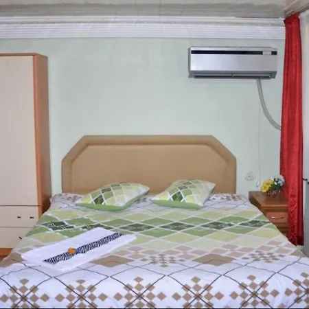 Esra * Edremit (Balikesir)